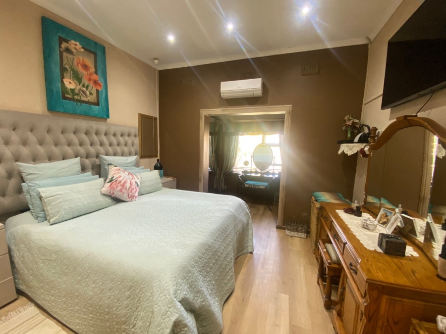6 Bedroom Property for Sale in Berea Eastern Cape